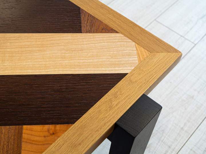 Nous relookons des meubles de tous les styles.